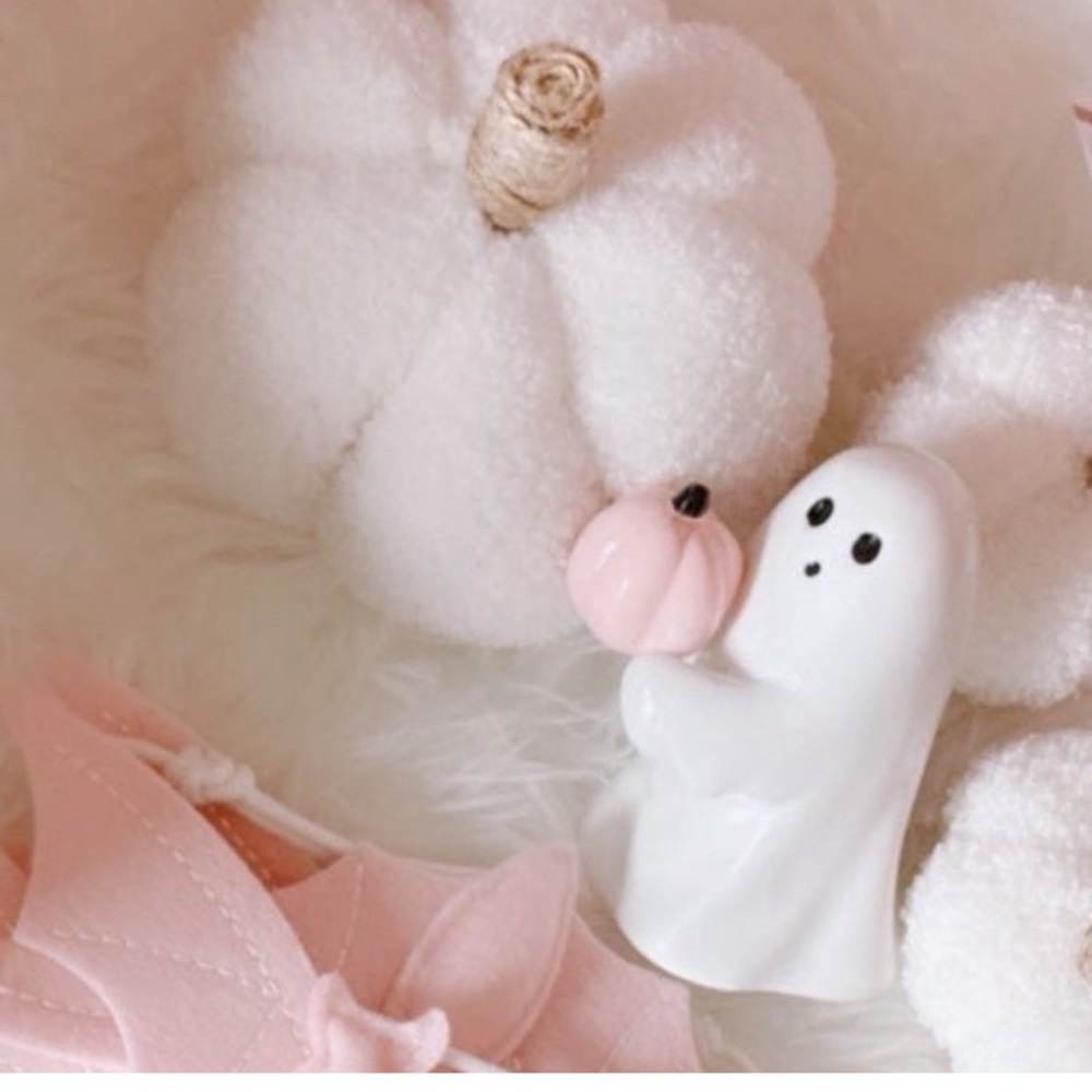 Hyde and Eek Bootiful Ghost